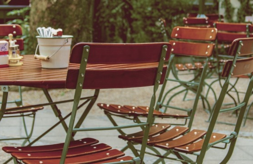 Cafe table & chairs